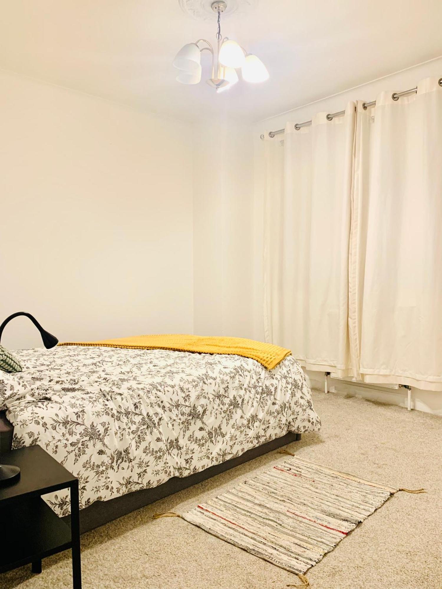 Cosy 2 Bedroom Apartment In Swiss Cottage. London Eksteriør bilde