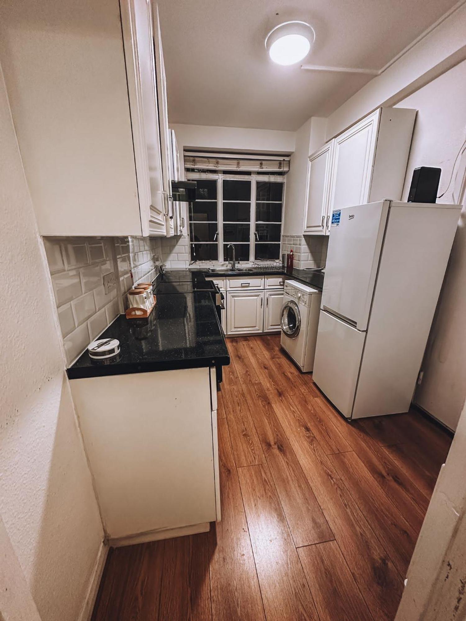 Cosy 2 Bedroom Apartment In Swiss Cottage. London Eksteriør bilde