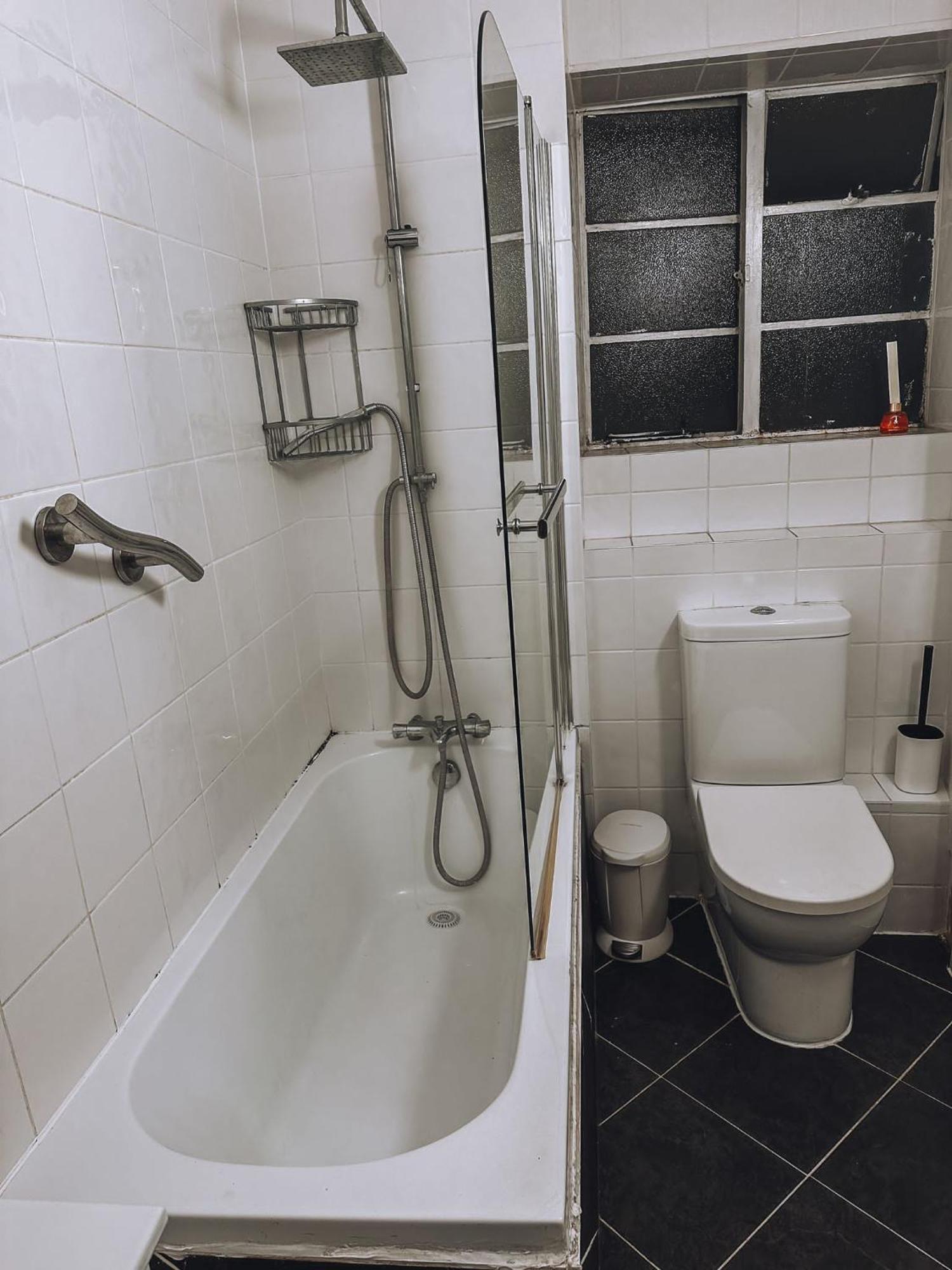 Cosy 2 Bedroom Apartment In Swiss Cottage. London Eksteriør bilde