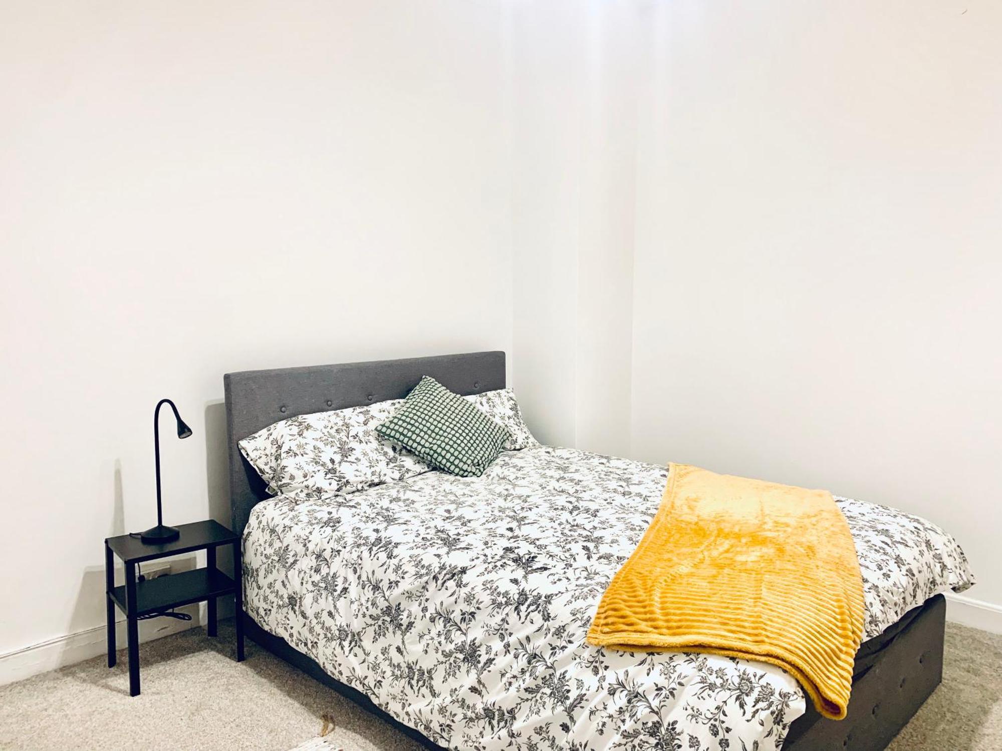 Cosy 2 Bedroom Apartment In Swiss Cottage. London Eksteriør bilde