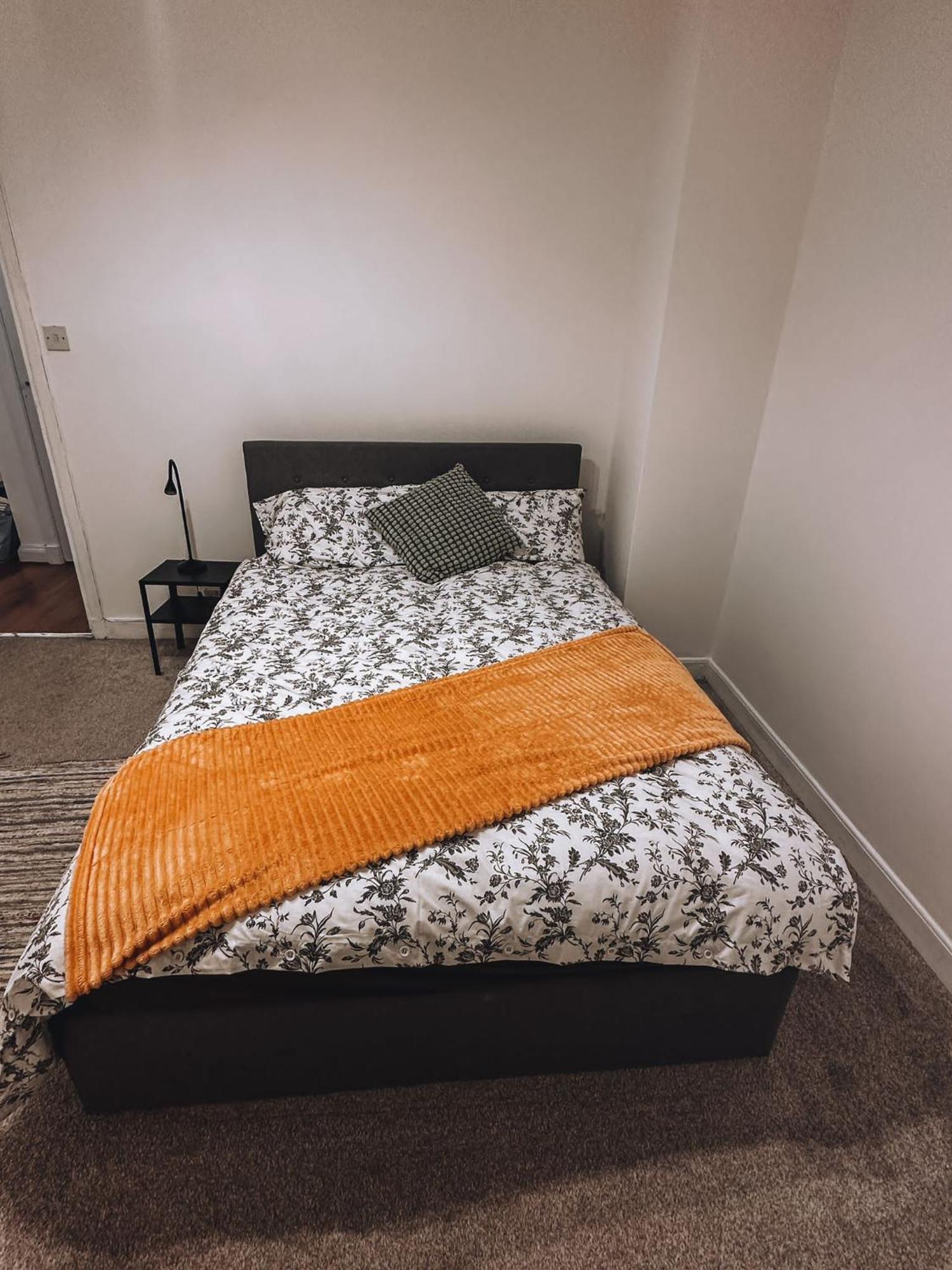 Cosy 2 Bedroom Apartment In Swiss Cottage. London Eksteriør bilde